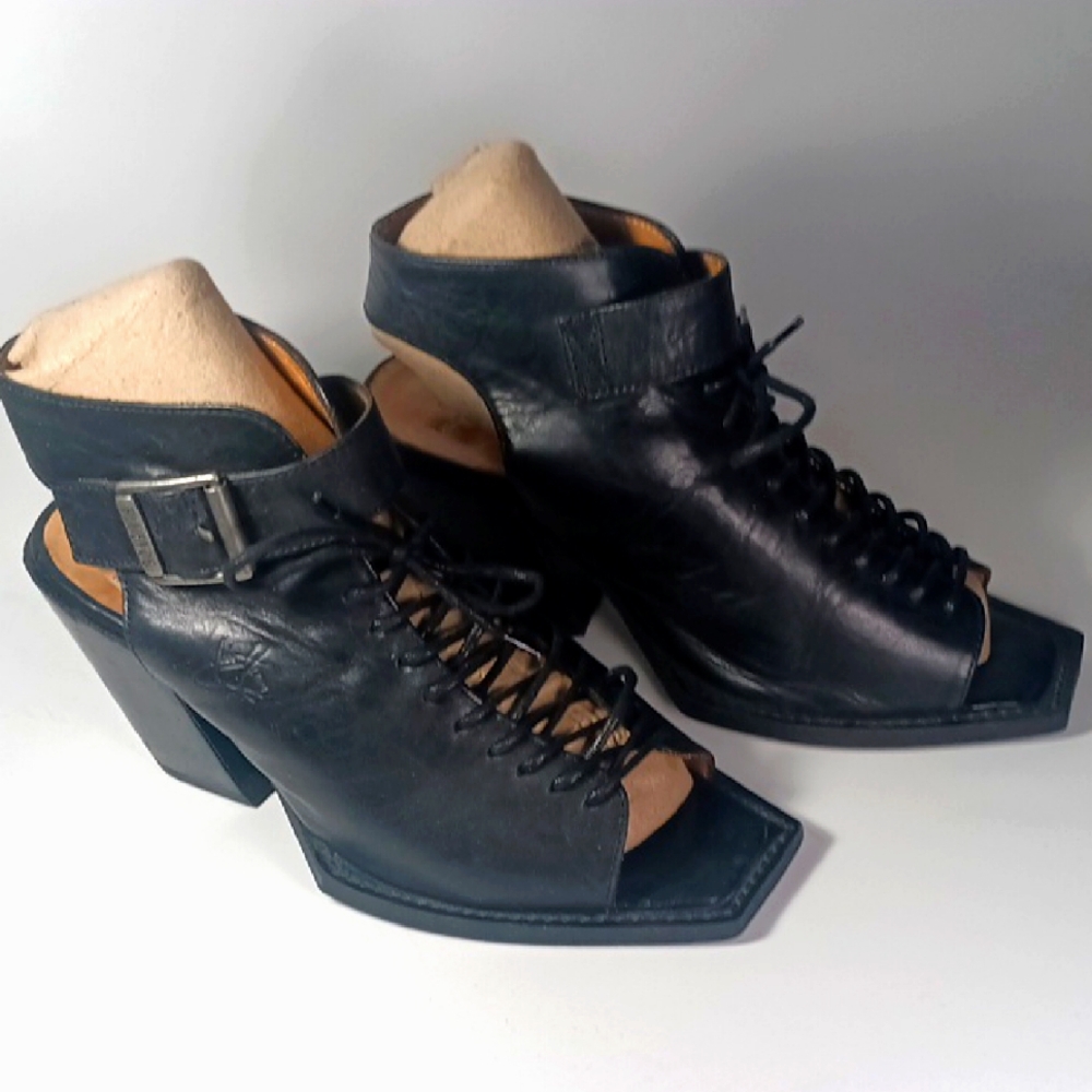 John Fluevog NYC Life Is Good Open Toe Heel Sandals Shoes